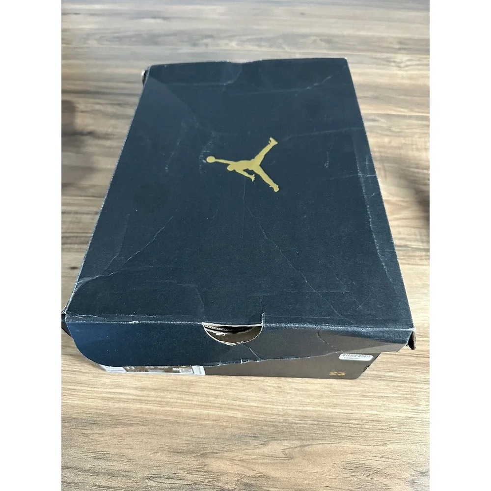 Size 11- Jordan 1 Mid Black University Gold 2021 With‎ Box